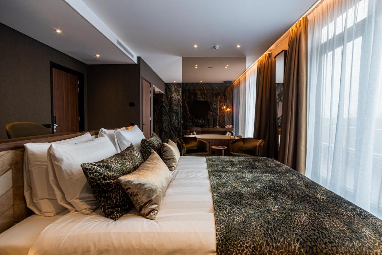 Van Der Valk Hotel Almere Luaran gambar