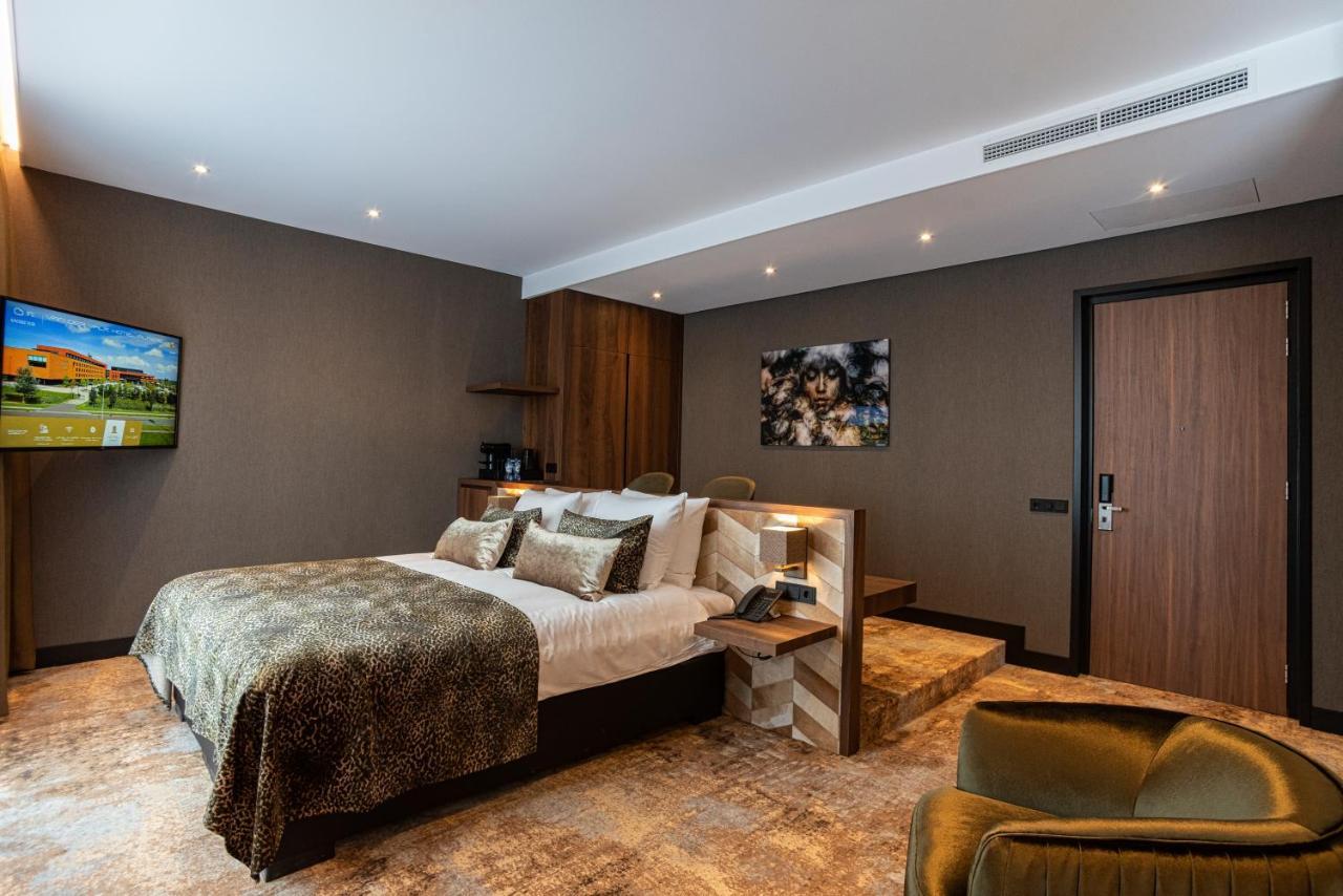 Van Der Valk Hotel Almere Luaran gambar