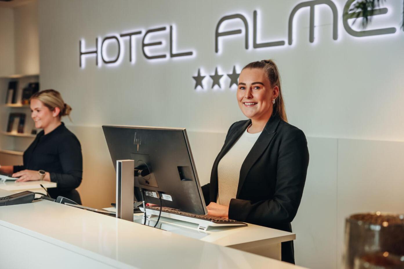 Van Der Valk Hotel Almere Luaran gambar