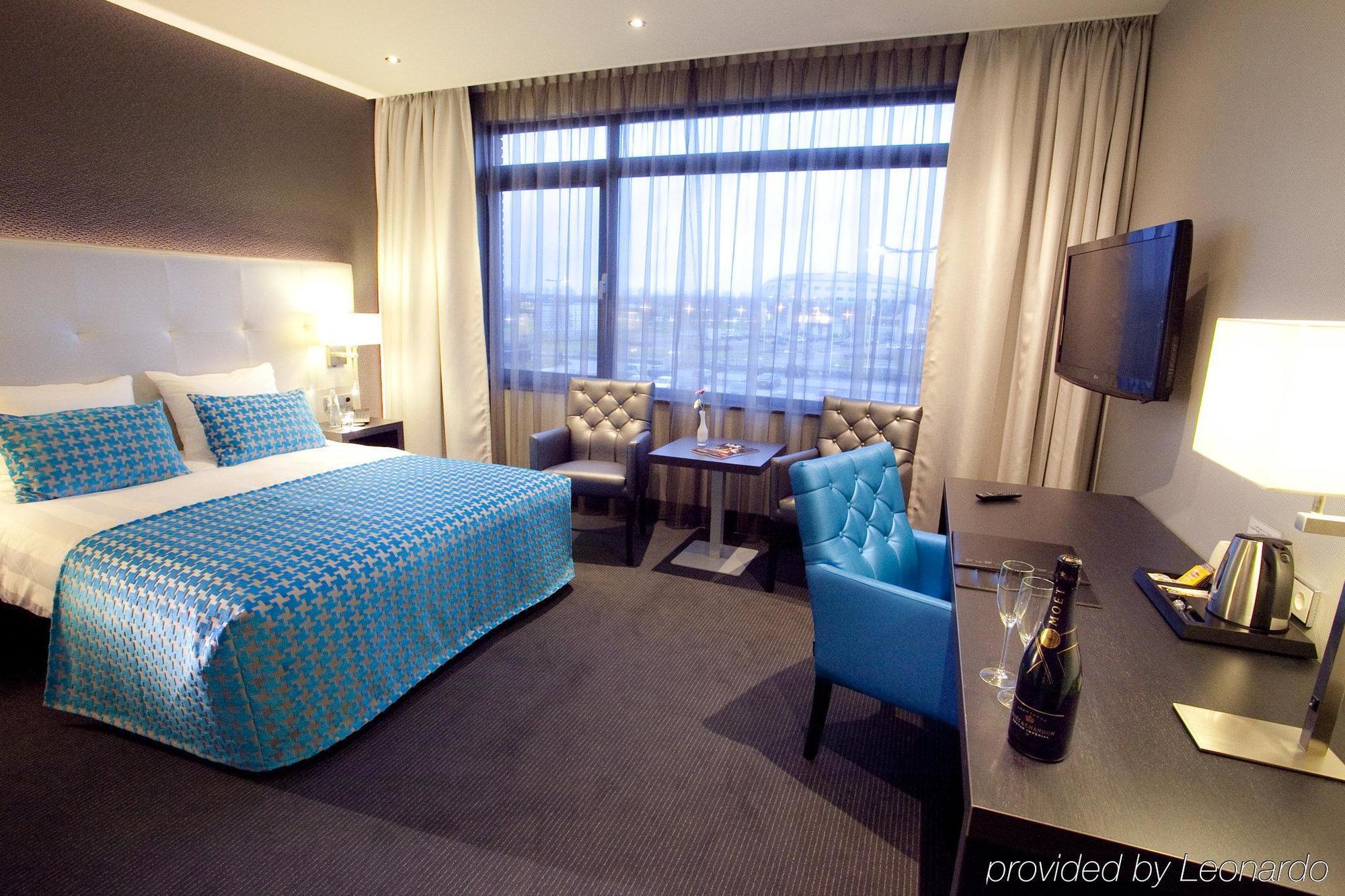 Van Der Valk Hotel Almere Luaran gambar