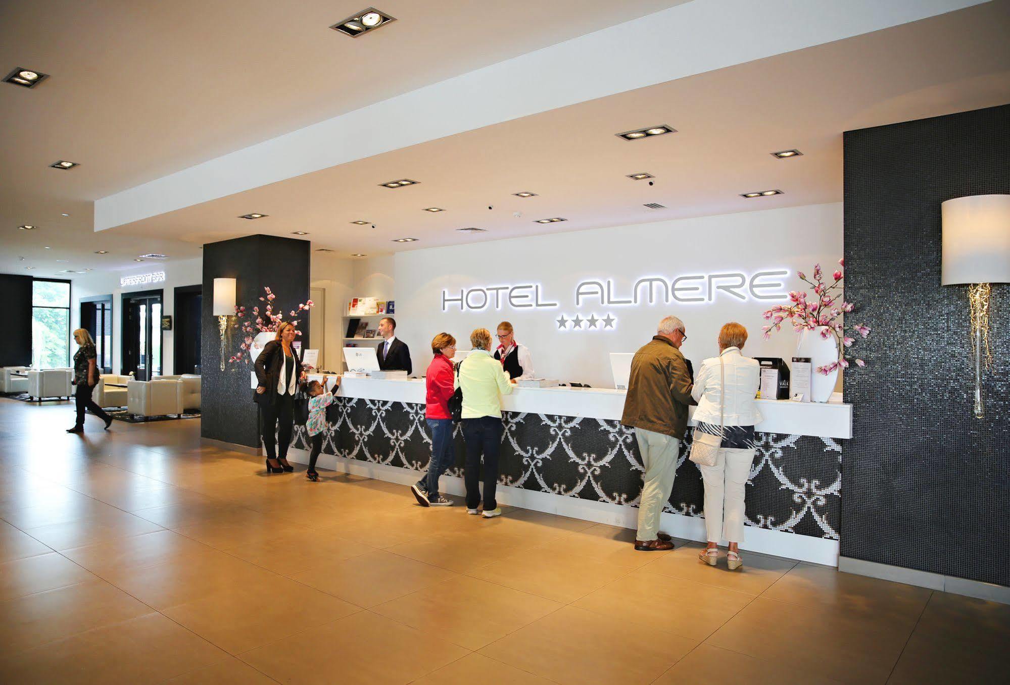 Van Der Valk Hotel Almere Luaran gambar